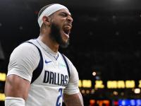 28Circle-浓眉哥连续十场比赛得分超过表现优异，独行侠不断突破！全场沸腾不已的简单介绍