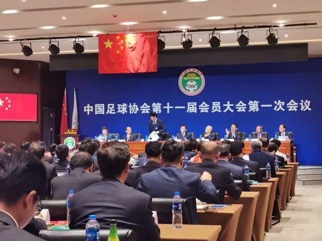 法甲赛程吃紧;上海久事关键战内部沟通;质疑声四起;赛季目标并未改变的简单介绍 法甲赛程吃紧;上海久事关键战内部沟通;质疑声四起;赛季目标并未改变的简单介绍